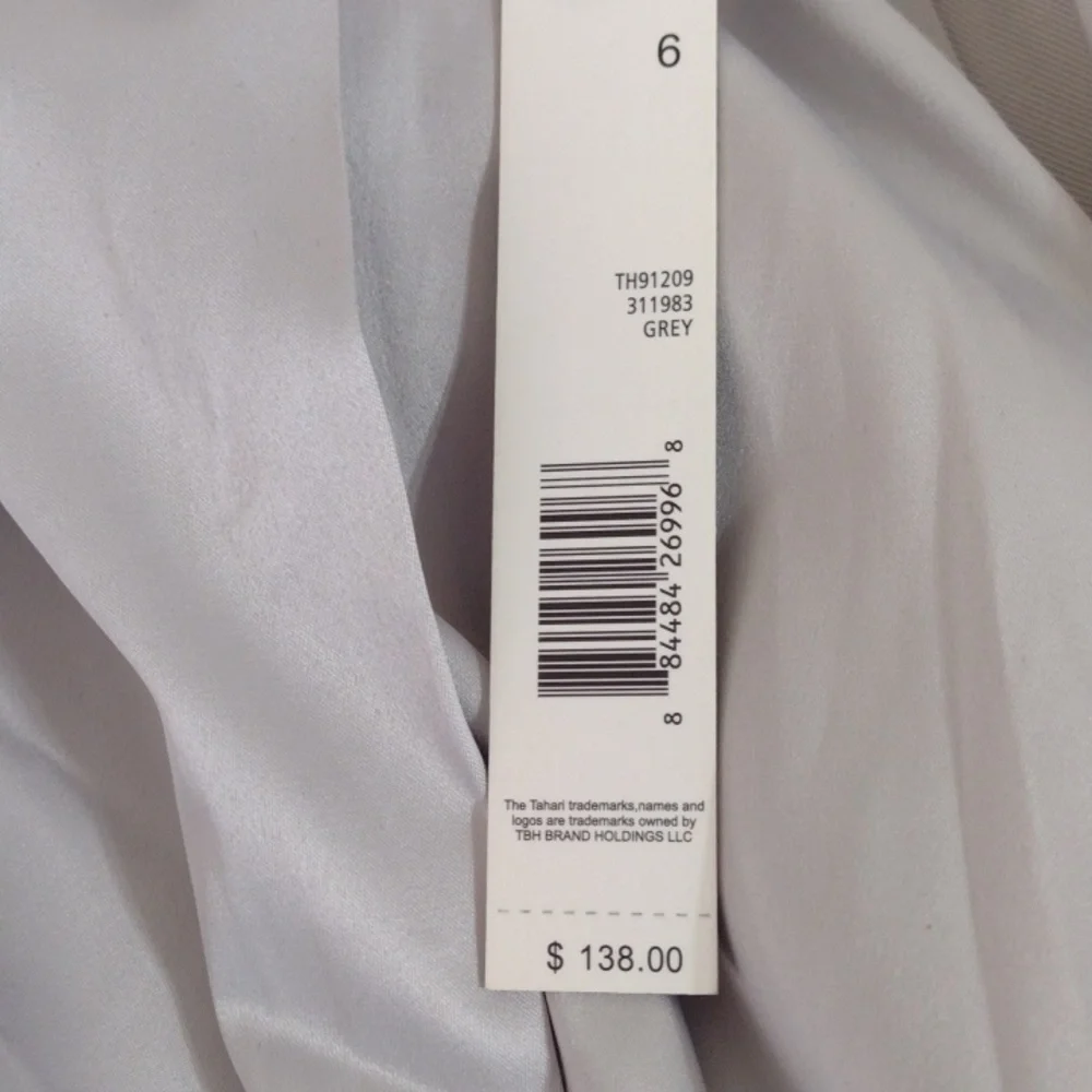 Tahari Gray Wrap Coat Size 6 NWT Missing Belt